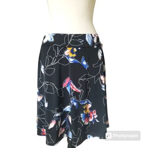 ☕ Renee C Black Floral Skirt Petite Medium